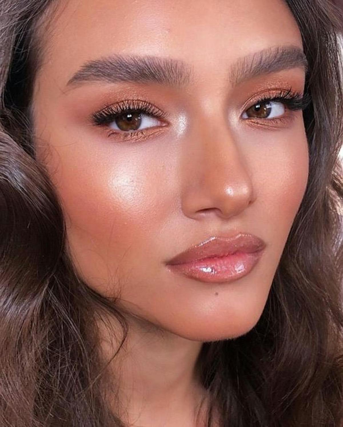 Dewy brudesminke. Kilde: Pinterest