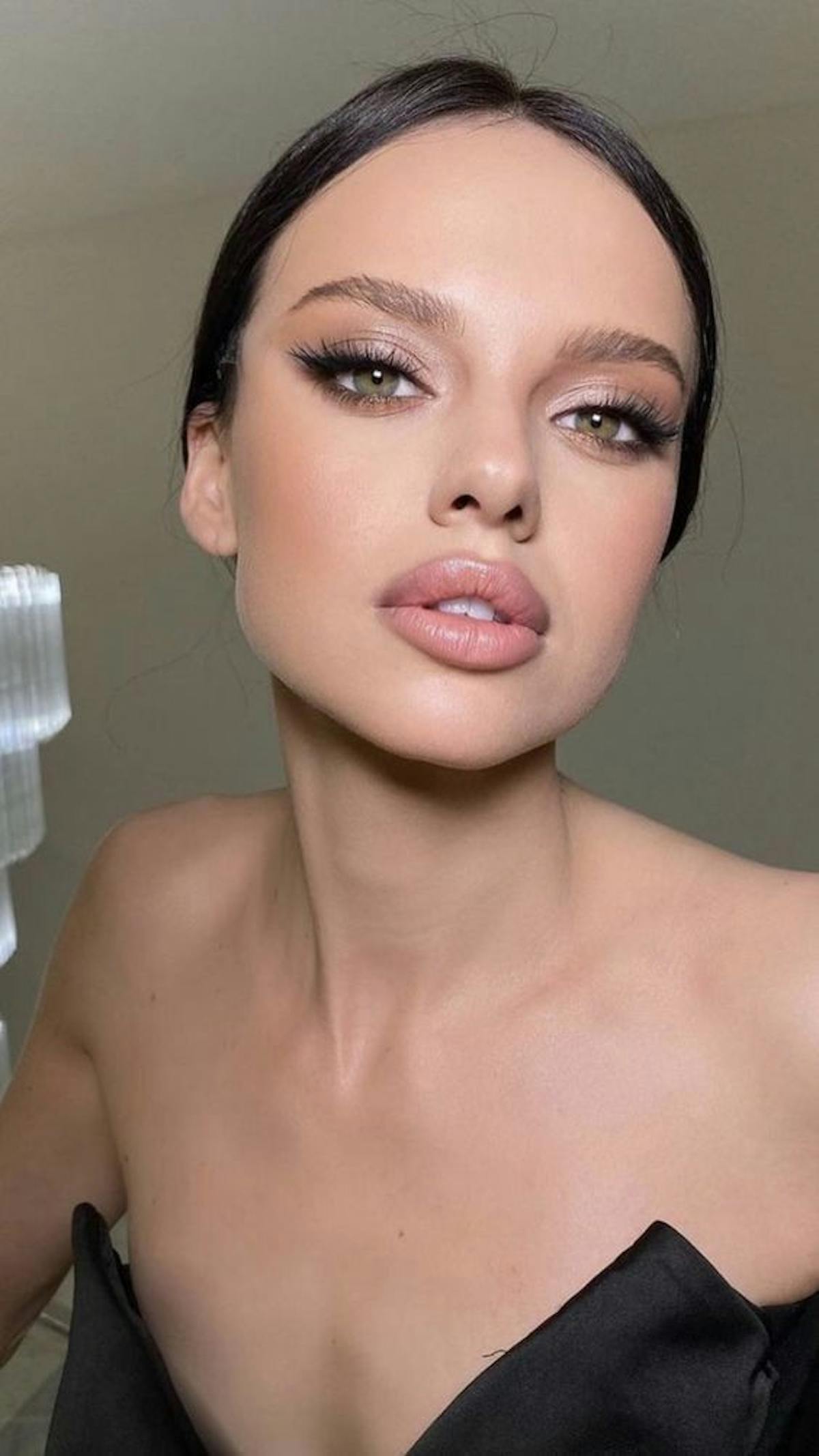 Eyeliner til brudesminken. Kilde: Pinterest