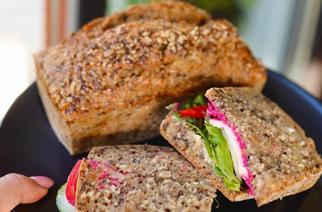 GLUTENFRIE BRØD <BR>OG SANDWICHER