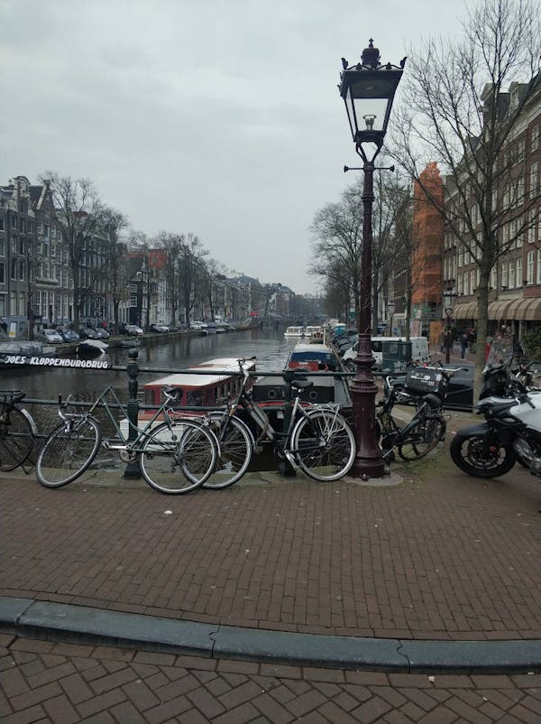 Transport Links In Amsterdam