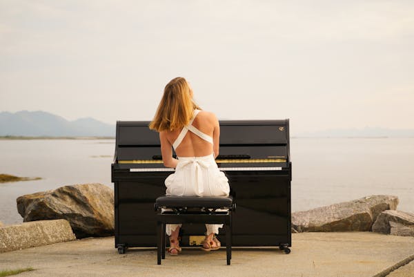 Piano music 